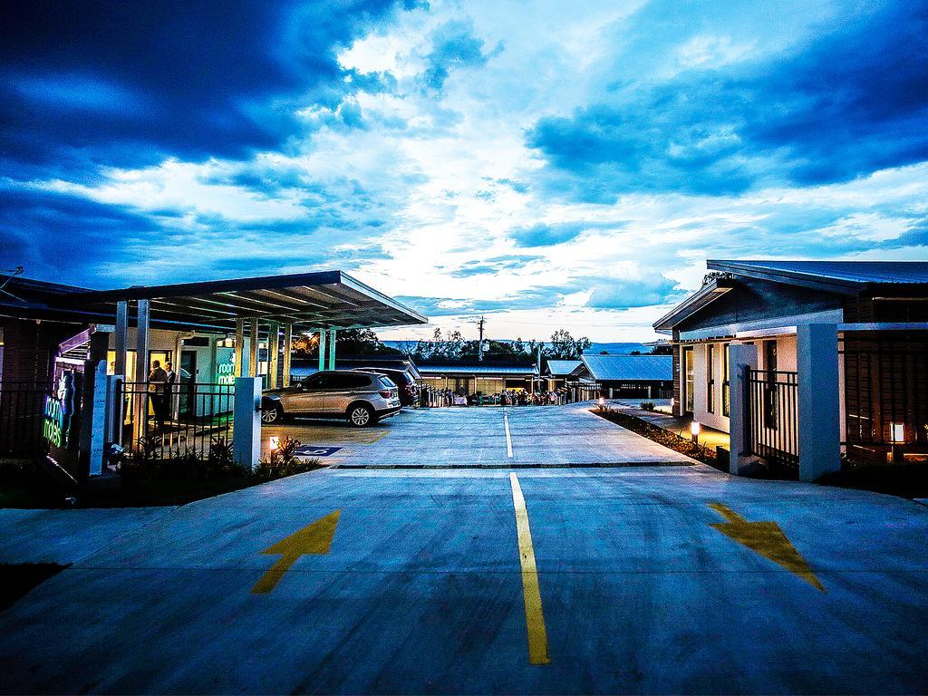 Trip Motel Gatton Екстериор снимка